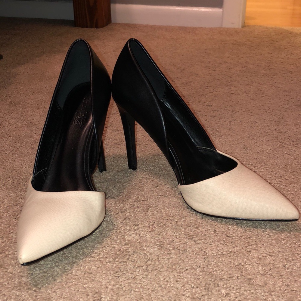 Two toned black and cream 4” beautiful heels